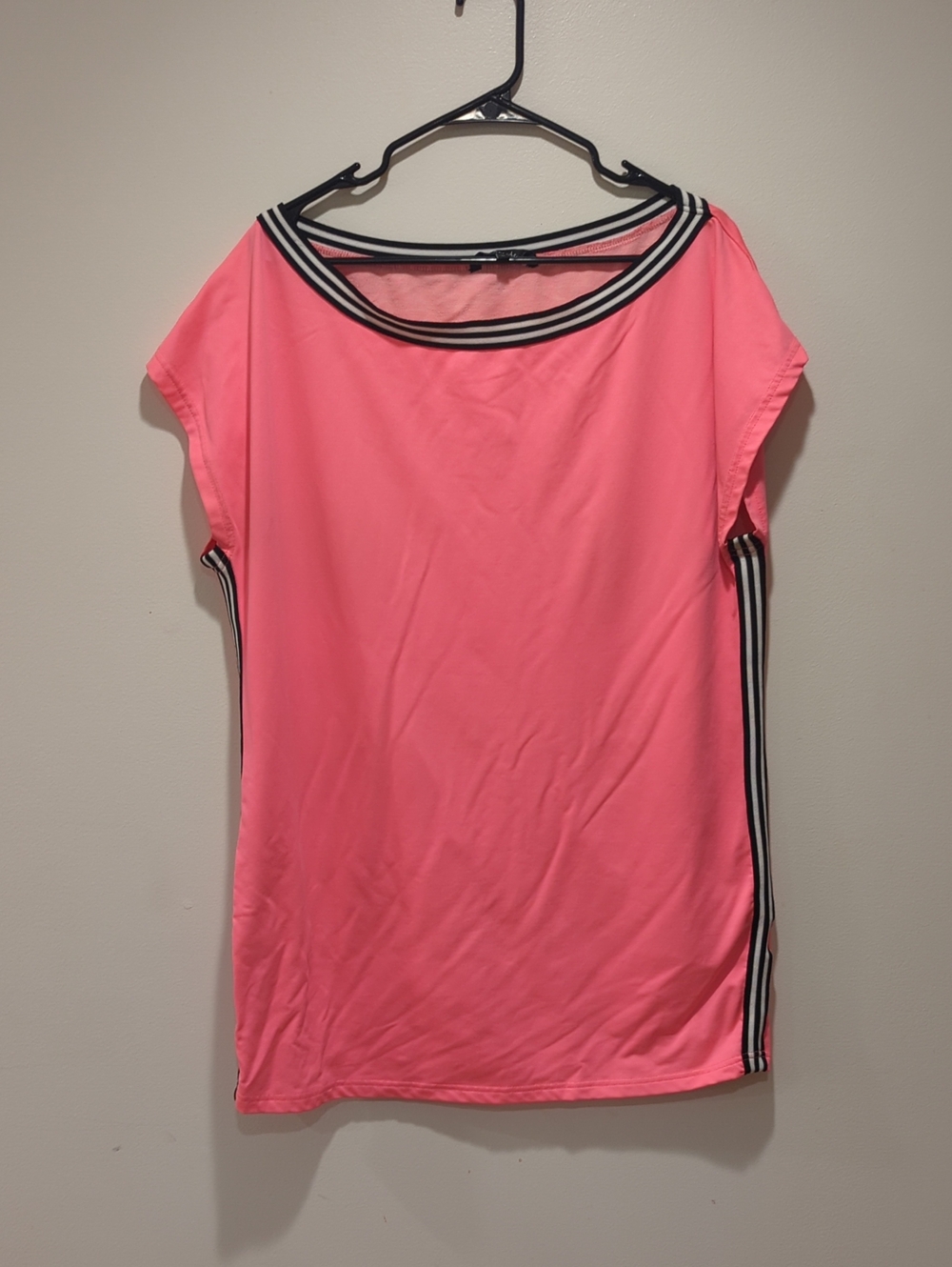 MS Mode Women’s Pink Short Sleeve Top with Contrast Stripe Trim L